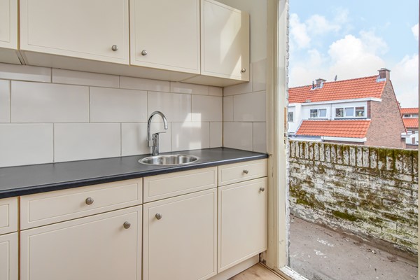 Medium property photo - Johan Gramstraat 48, 2522 XA Den Haag